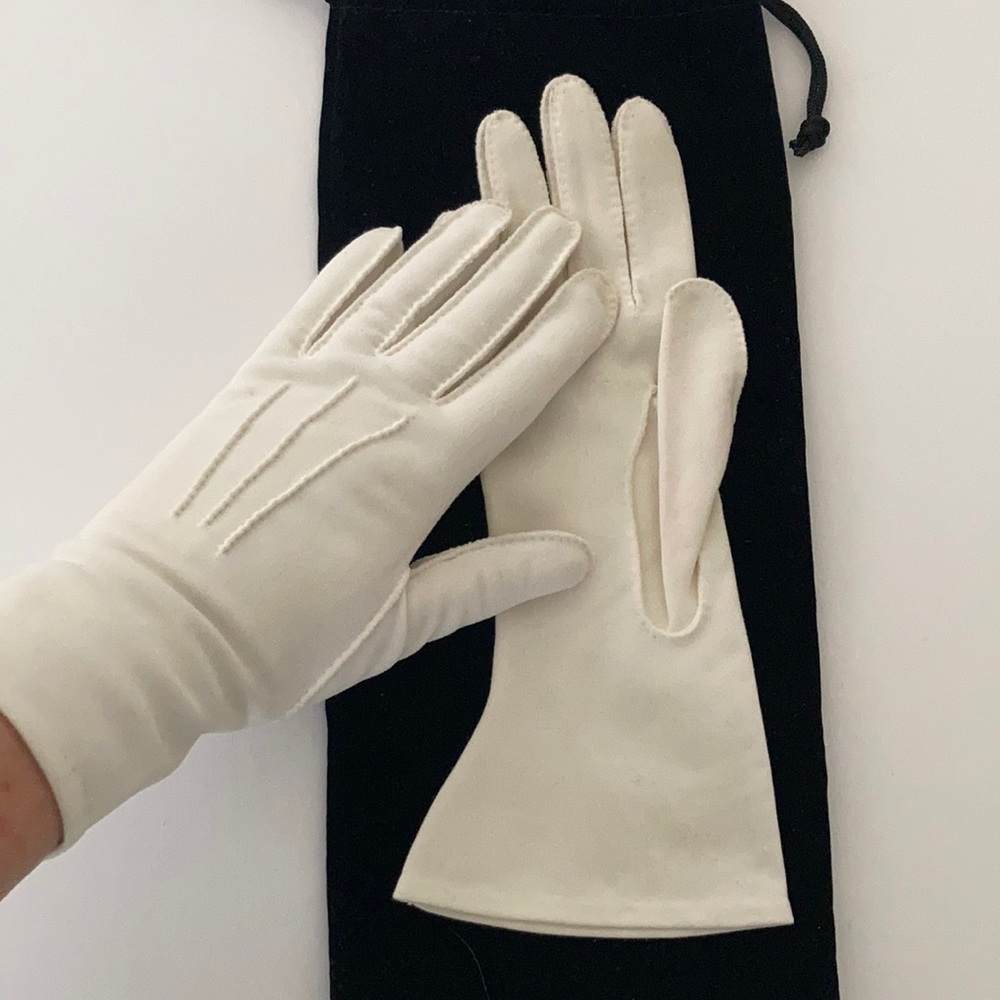 Brigerton -esk white cotton gloves vintage 1950’s